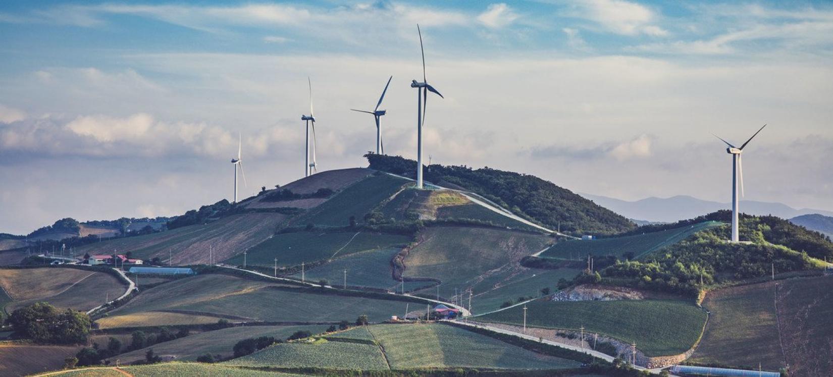 Uma linha de alta tensão prevista entre a Escócia e a Noruega permitirá o comércio de energia eólica escocesa e energia hidrelétrica norueguesa.